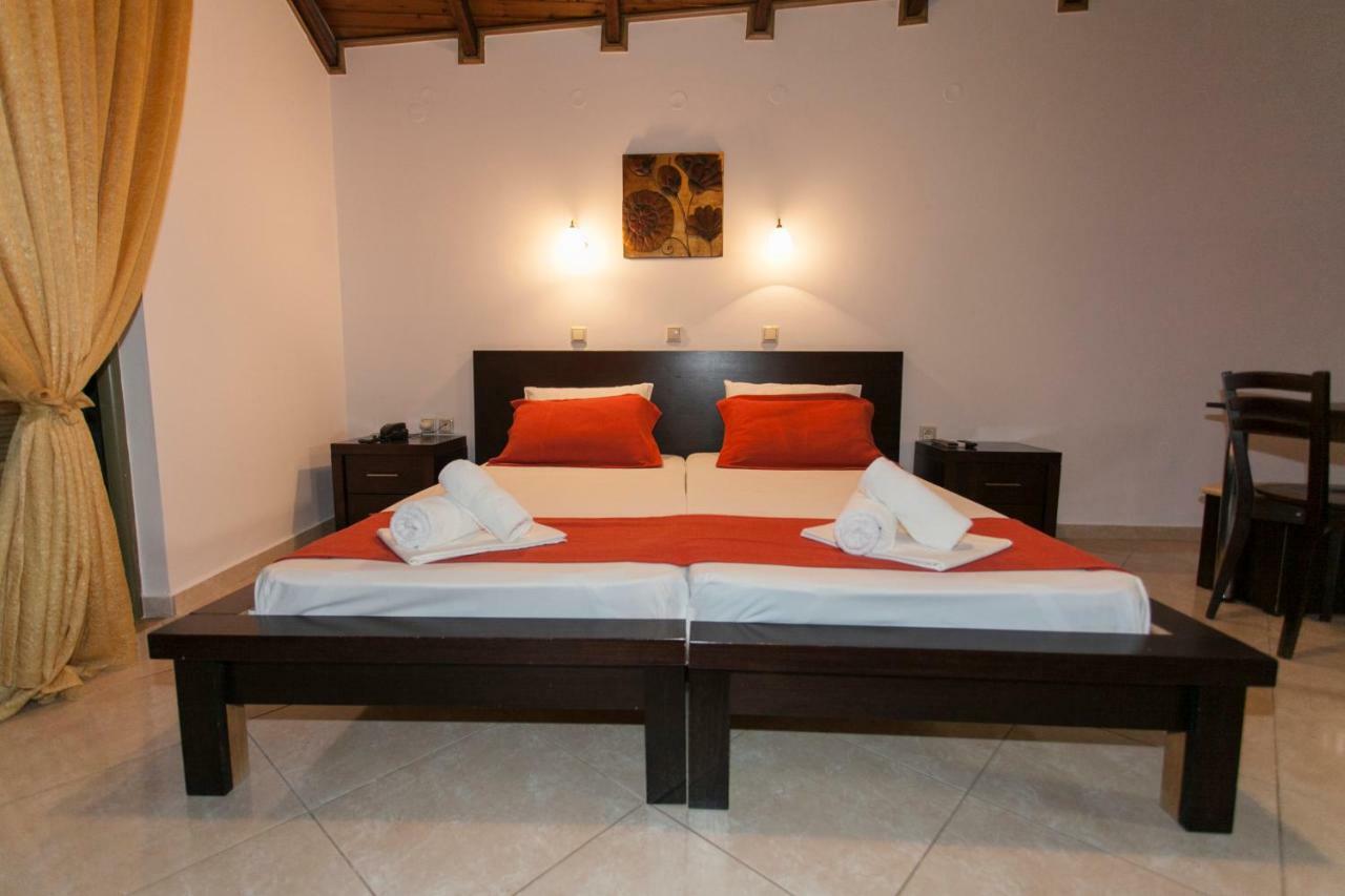 Siarbas Hotel Паралия Враху Екстериор снимка
