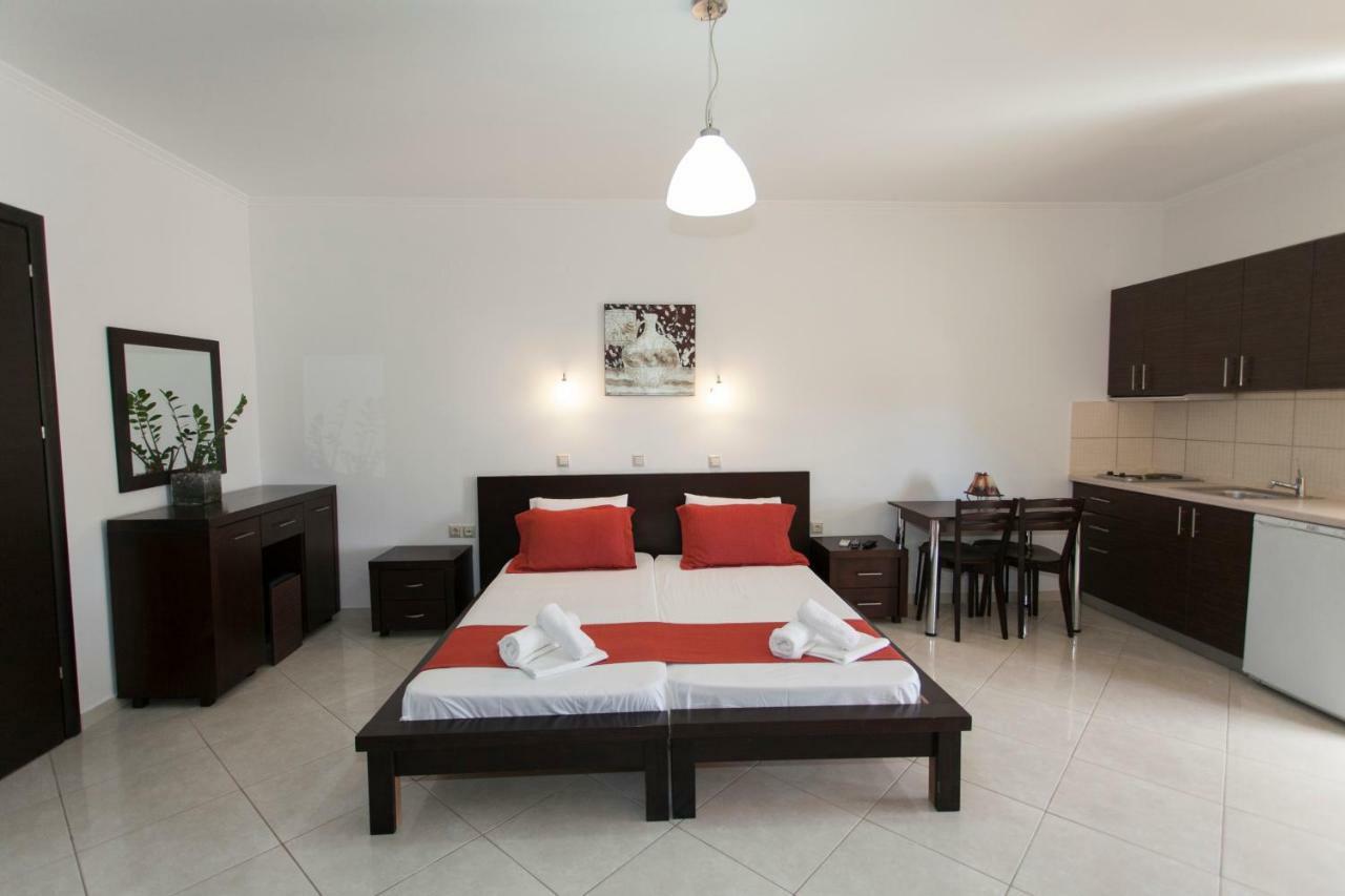 Siarbas Hotel Паралия Враху Екстериор снимка
